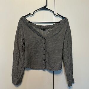 Cute off shoulder vintage blouse shirt small
